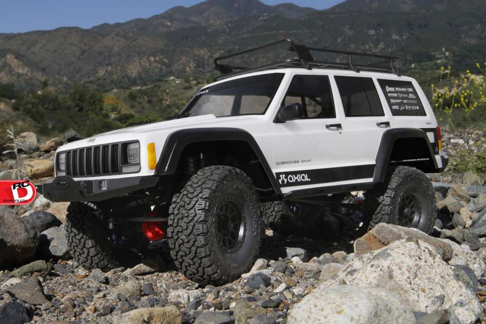 Axial - SCX10 II 2000 Jeep Cherokee Kit_5 copy