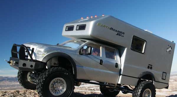Ford F-550 EarthRoamer XV-LT Xpedition Vehicle