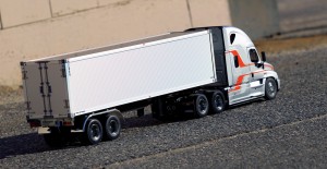 Review: Tamiya Freightliner Cascadia Evolution