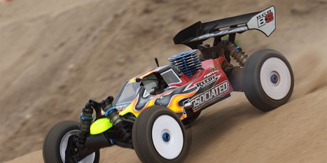 Team Associated RC8B3