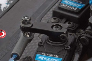 Team Associated - Factory Team Aluminum Servo Horns copy