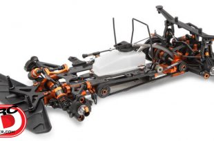 HB Racing - R8 On Road Nitro Kit copy