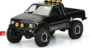 Pro-Line - 1985 Toyota HiLux SR5 Clear Body copy