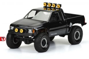 Pro-Line - 1985 Toyota HiLux SR5 Clear Body copy