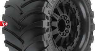 Pro-Line - Destroyer 2.8 All Terrain Tires Mounted on Black F-11 Wheels