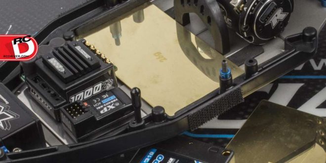 Team Associated - B6 Brass Under Battery Weights_1 copy