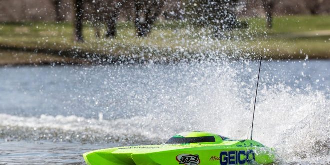 Miss GEICO Zelos 36_1