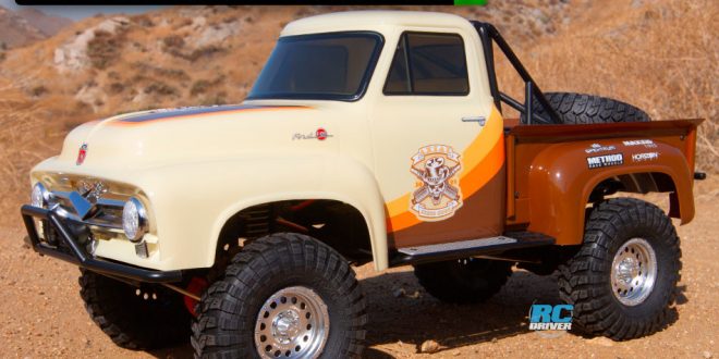 Axial 1955 Ford F-100 SCX10 II RTR rock crawler