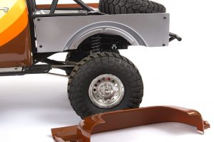 Axial 1955 Ford F-100 SCX10 II RTR rock crawler