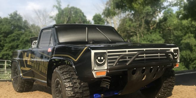 Pro-Line Heatwave Ford F-100 Equipped Traxxas Slash 4x4