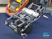 Project Show-Off Axial SMT10 Chassis - Suspension Build
