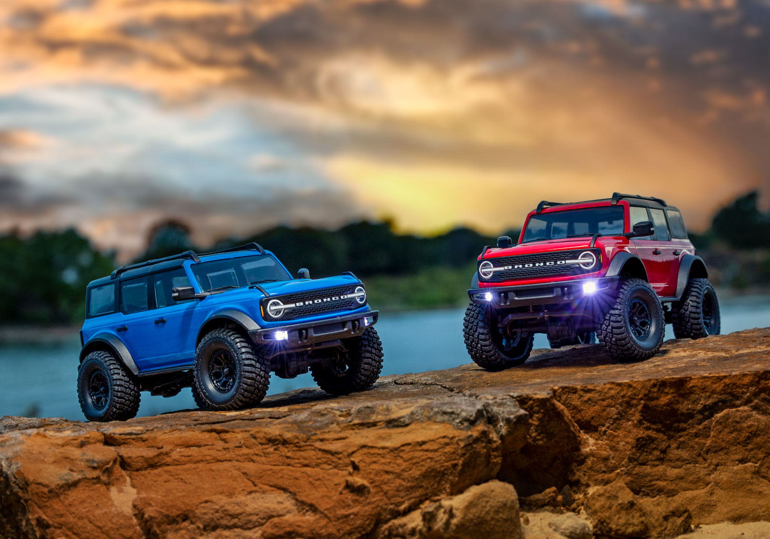 Traxxas TRX-4M Ford Bronco and Land Rover Defender