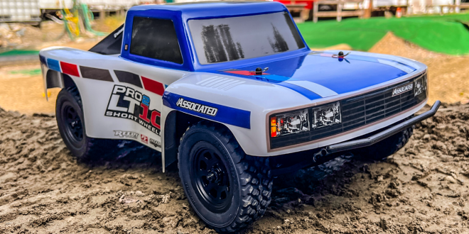Team Associated Short Course Truck