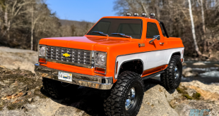 FMS FCX10 Chevy K5 RC Trail Truck
