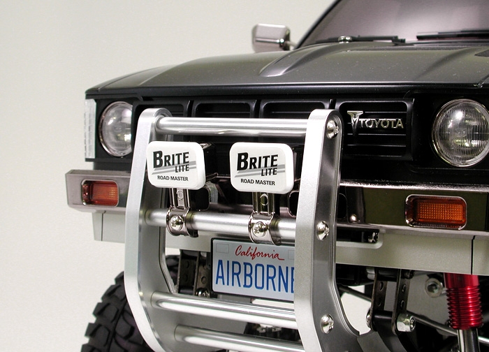 Inside Tamiya’s Super Detailed High-Lift Off-Road Pick-Ups