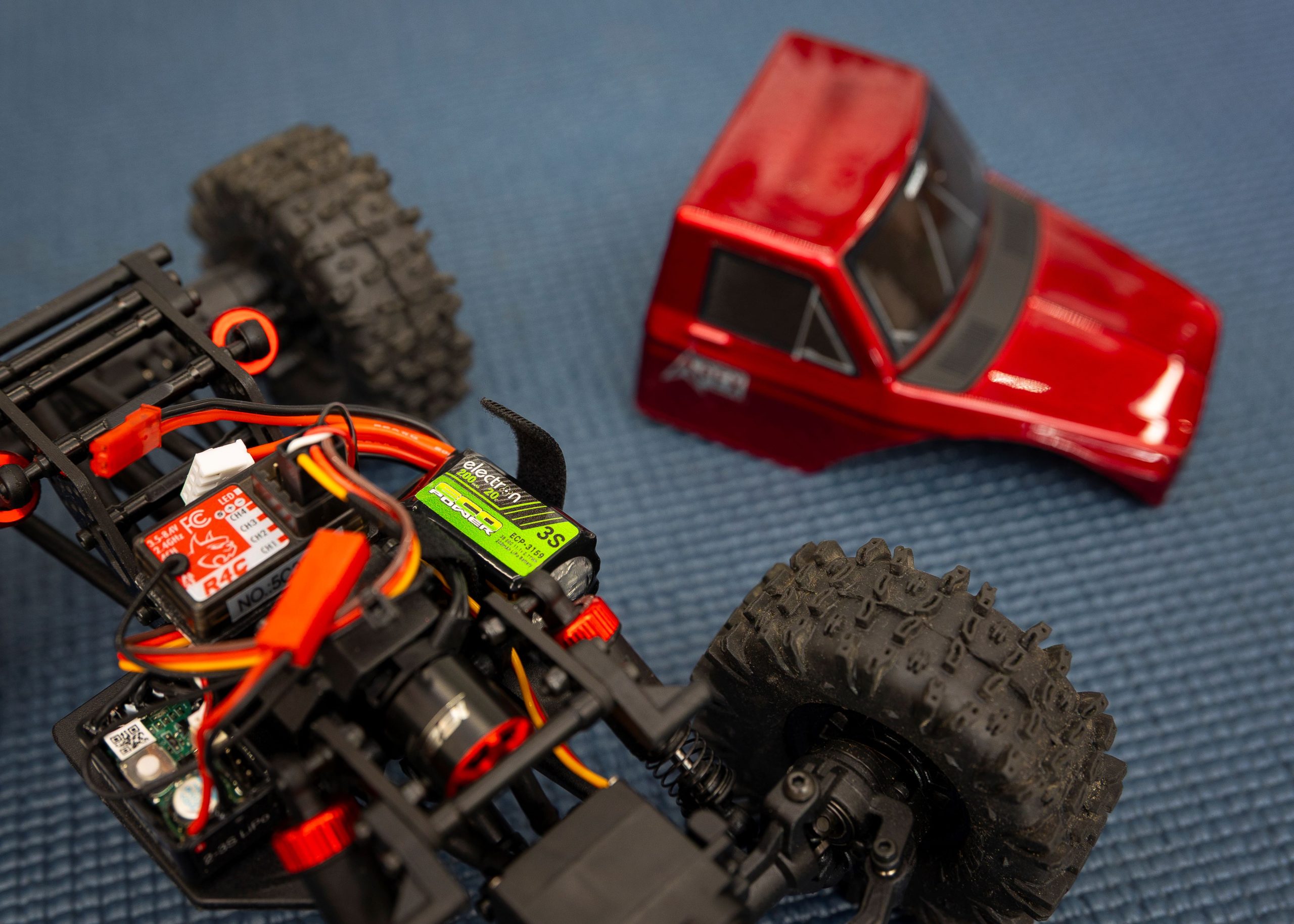 EcoPower Announces Three Batteries For Redcat Ascent Platforms