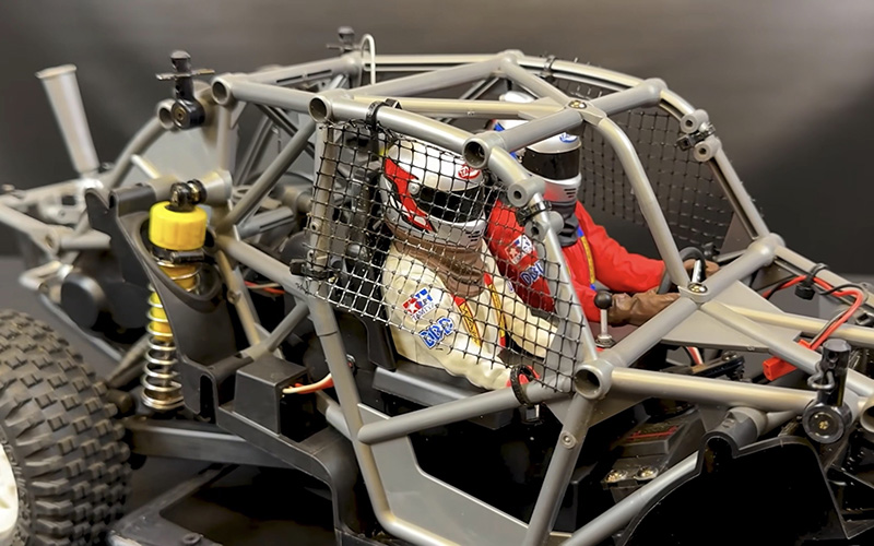 Tamiya BB-02 cockpit