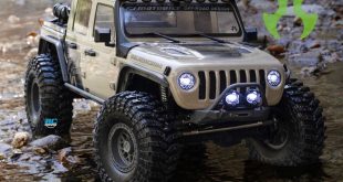 Axial SCX10 III Motobilt Waypoint Jeep JT Gladiator Rock Crawler